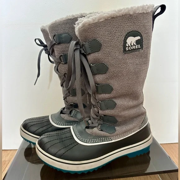 Sorel Tivoli size 7.5 Gray and Black Winter Boots - Picture 3 of 10